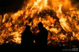 20160430_27 (1 of 1)-79: Foto: Obří oheň nemohl ve Třech Dvorech chybět ani letos
